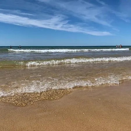 Moradia Nova, Praia De - Algarve Altura